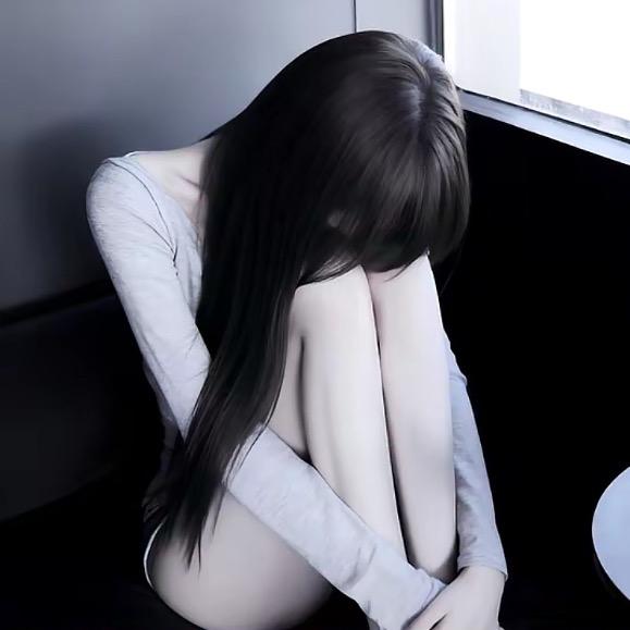小郁卷 ಣ