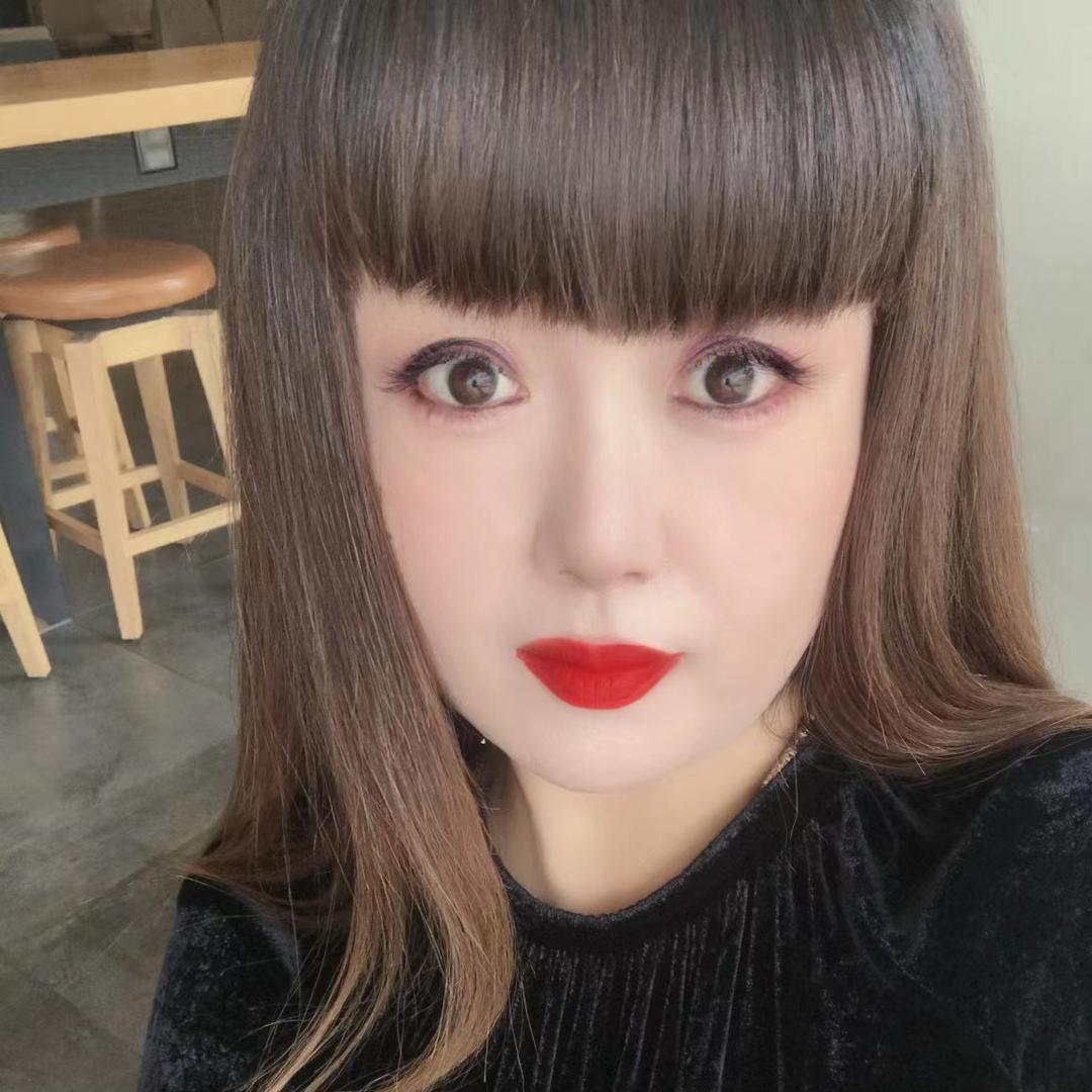 小莉莉