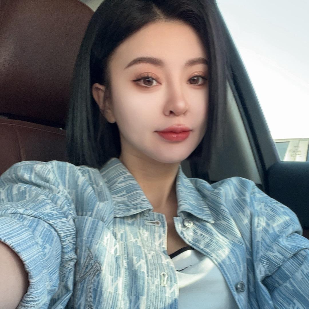 衣小白🖤已⬇️30J