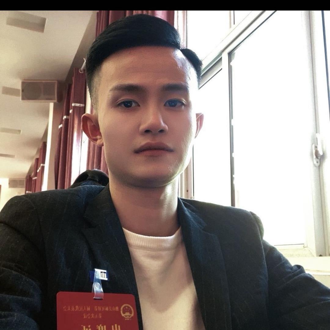 L-承龙🐉🌟