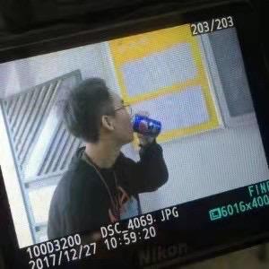 奕