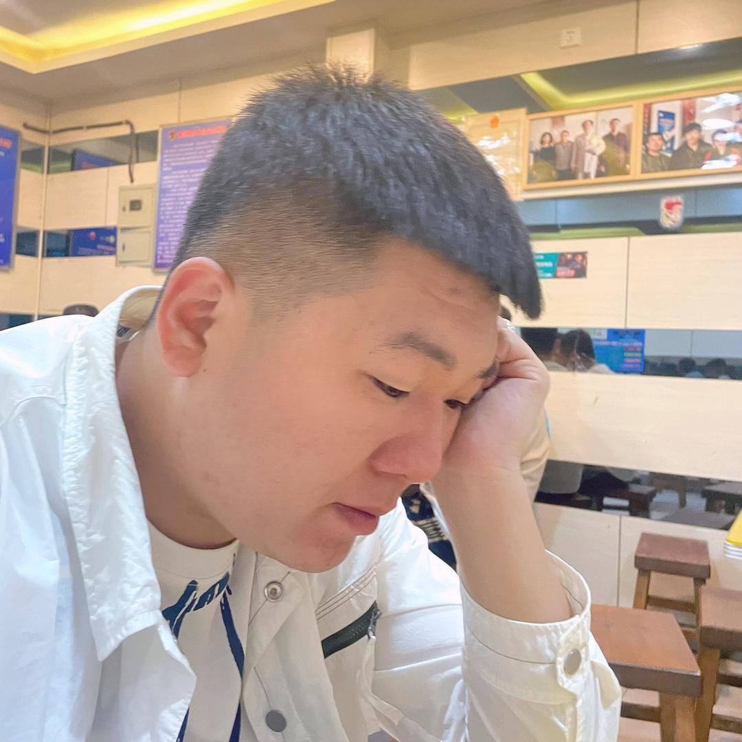 大魔王的小跟班。