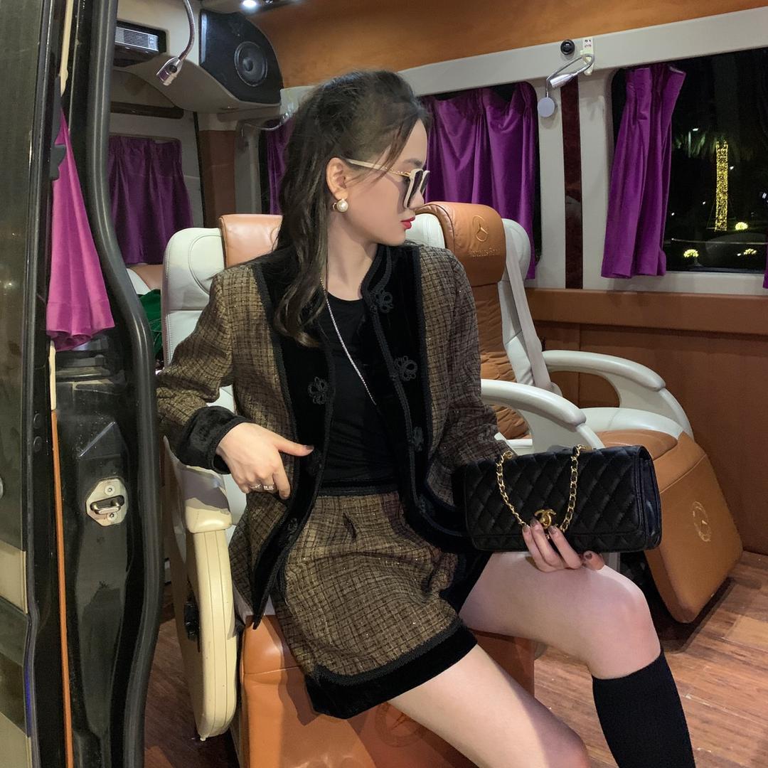 深圳创美服饰