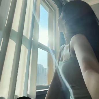 小美.