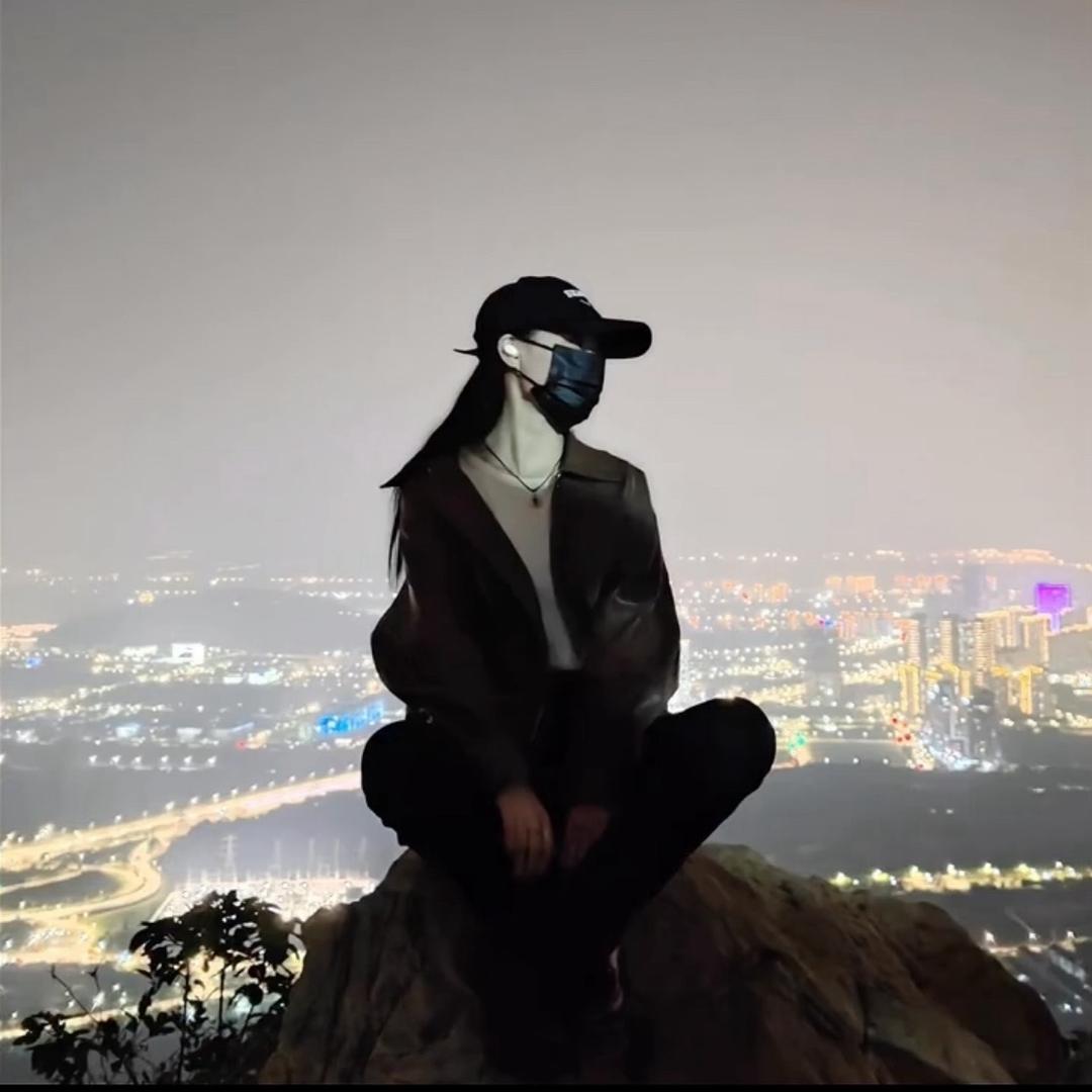 T、
