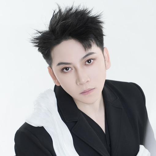 主持王不凡@抖音