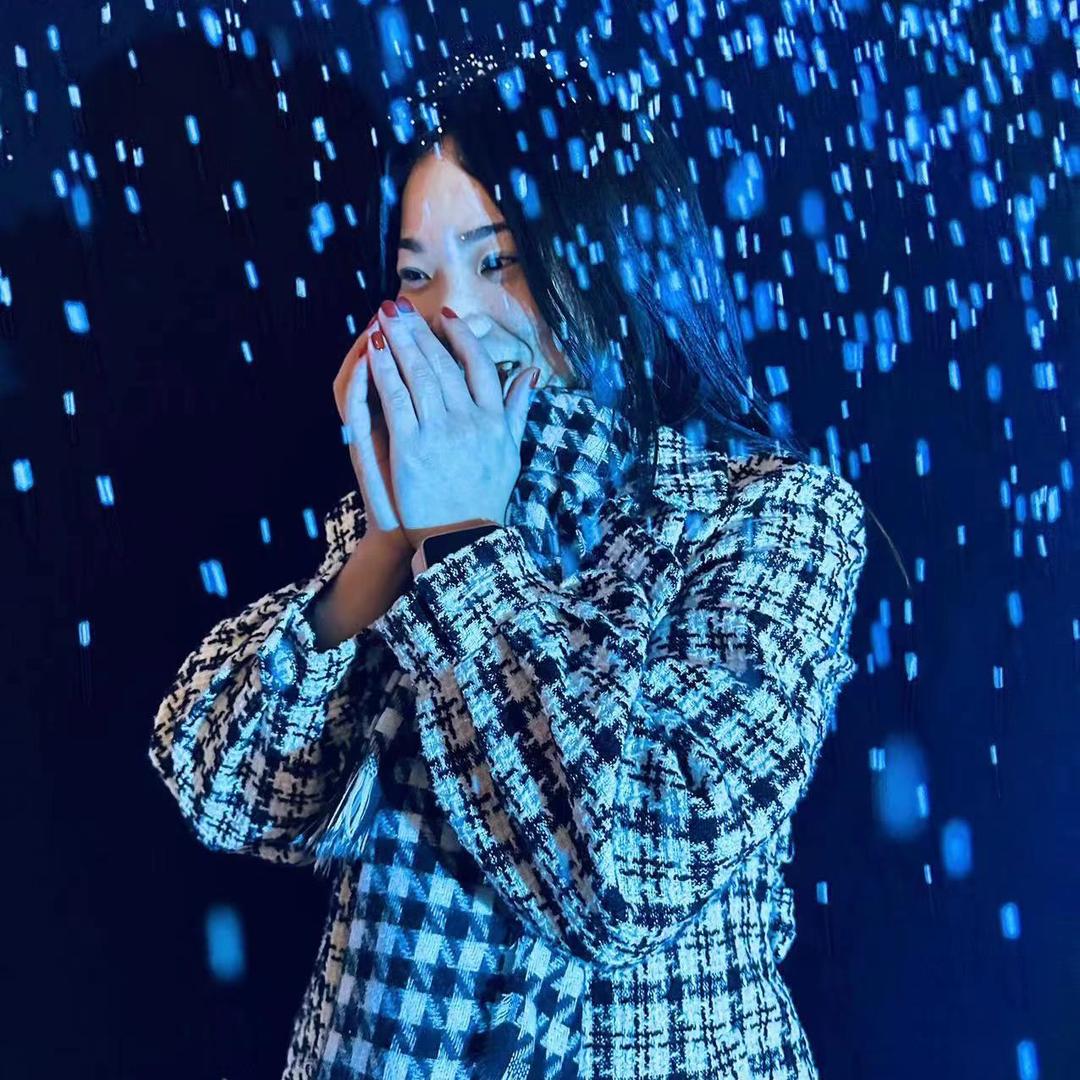 英子吖🎀