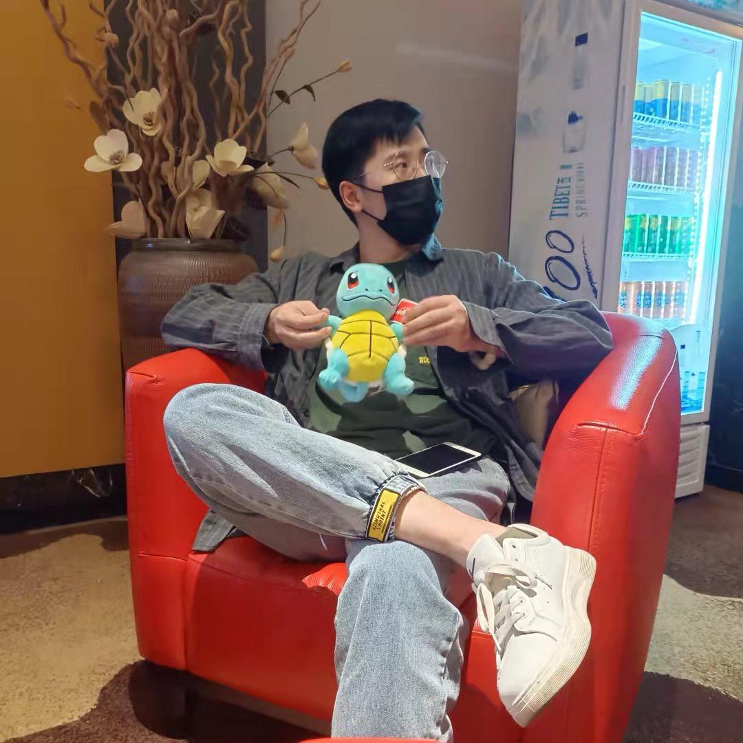 大峥不睡觉💤
