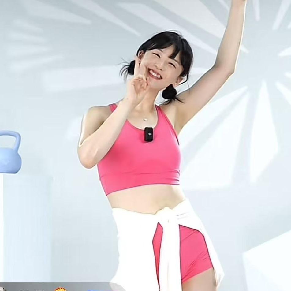 郑多燕弟子~慧贞