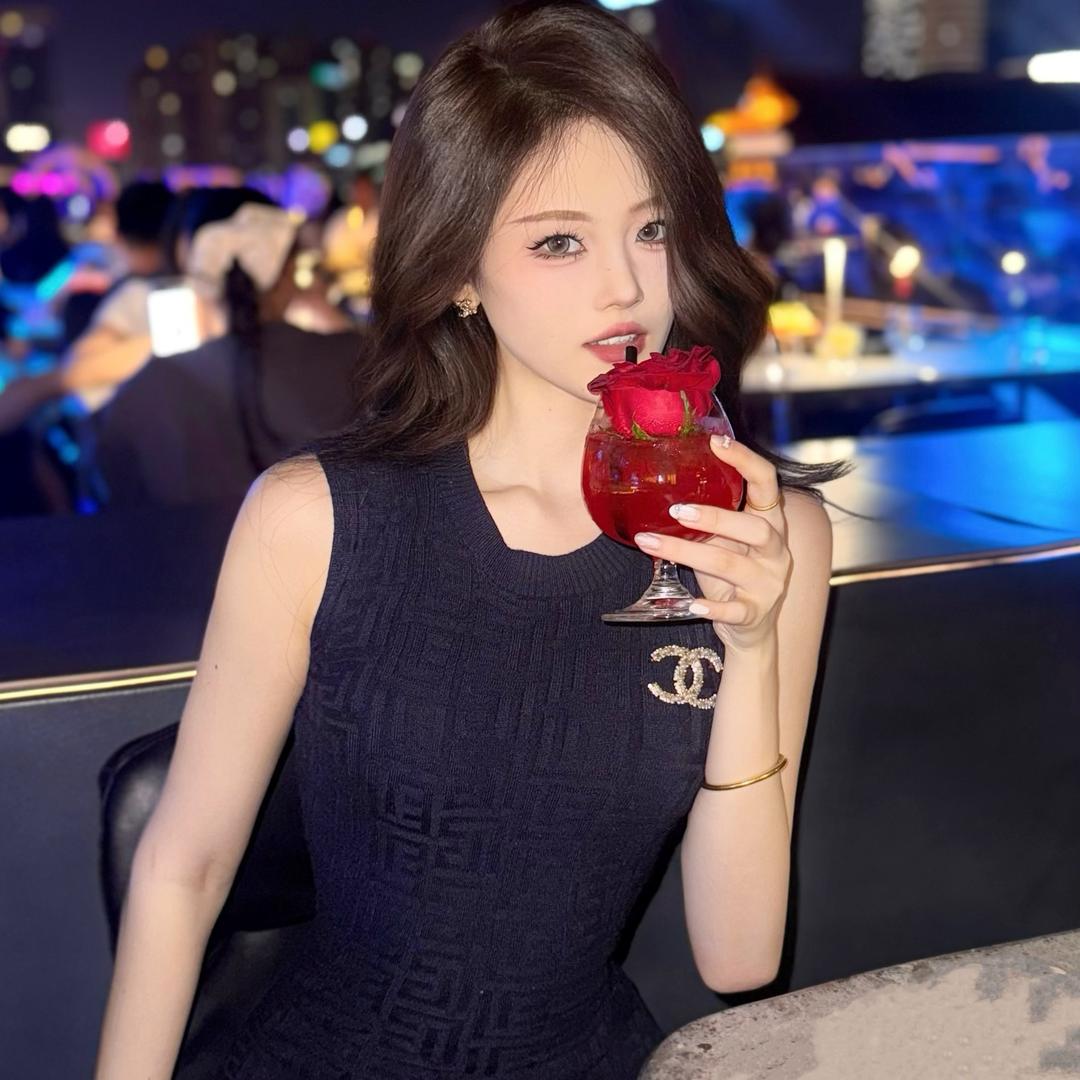 唯依.
