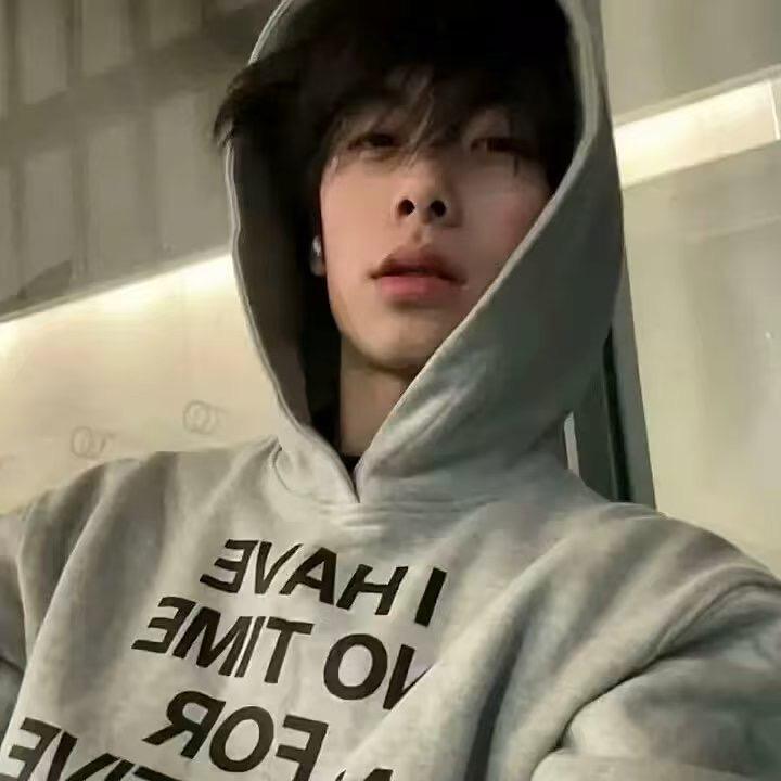 爱吃火锅的小刘同学