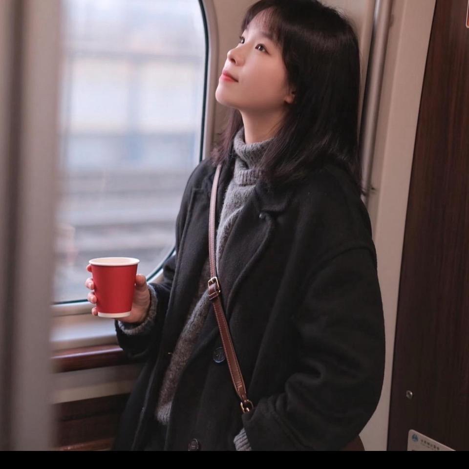 睫毛再长遮不住眼泪💧