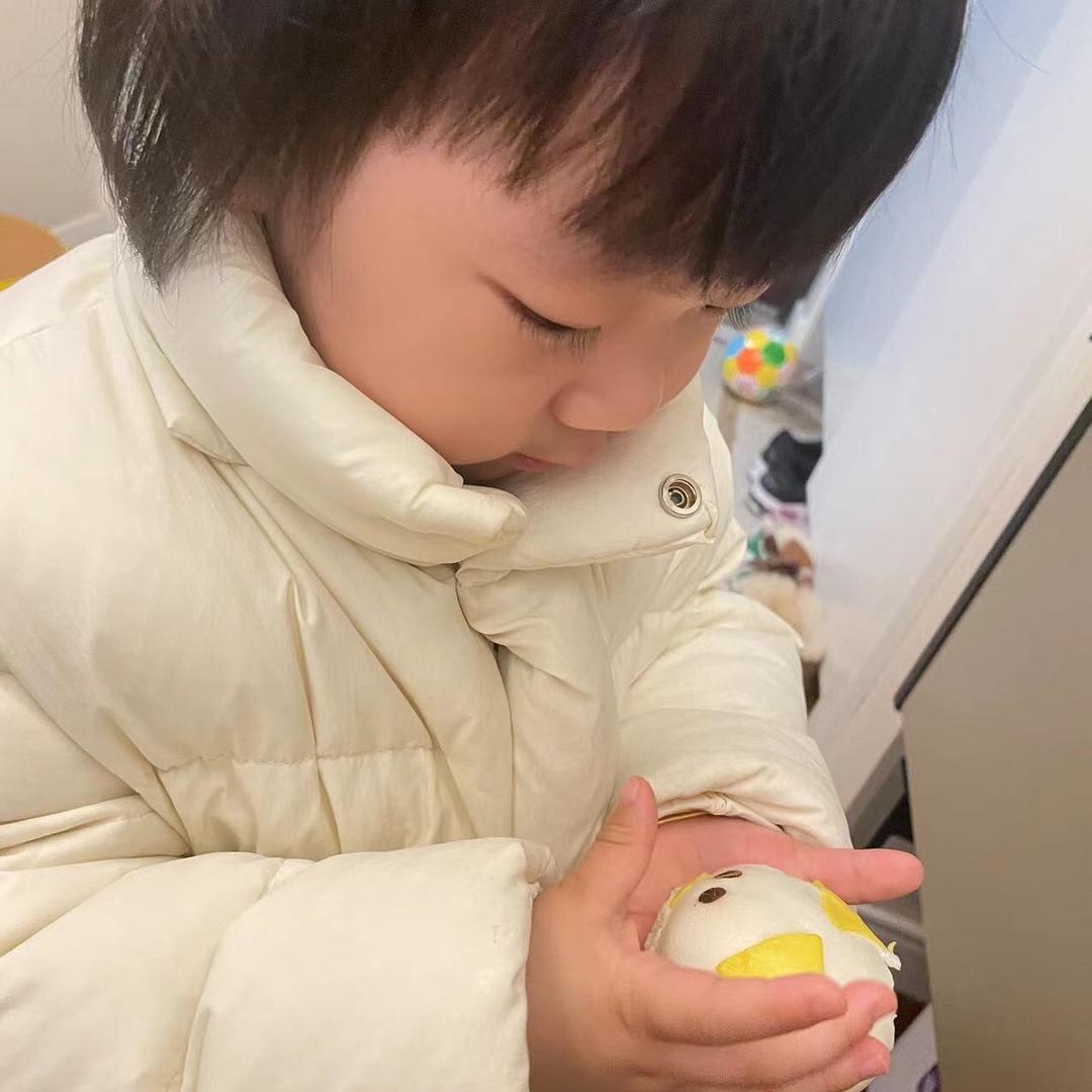 储成英