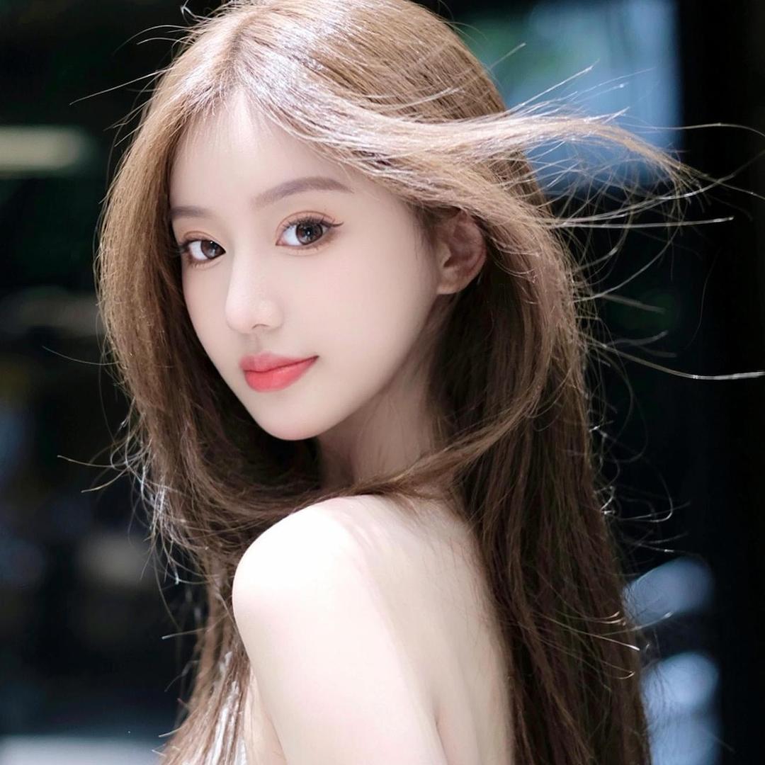@温妤