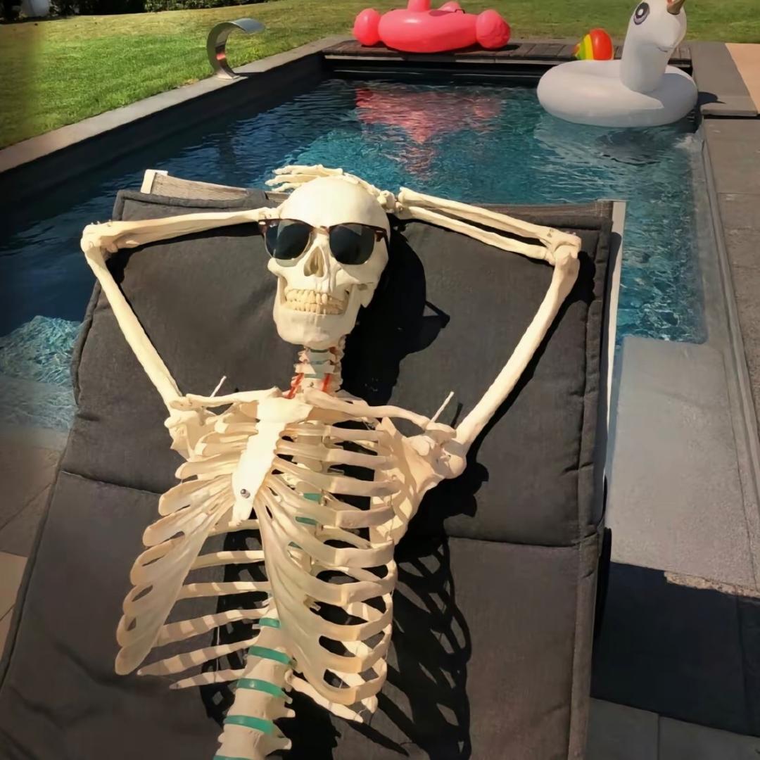 ®️