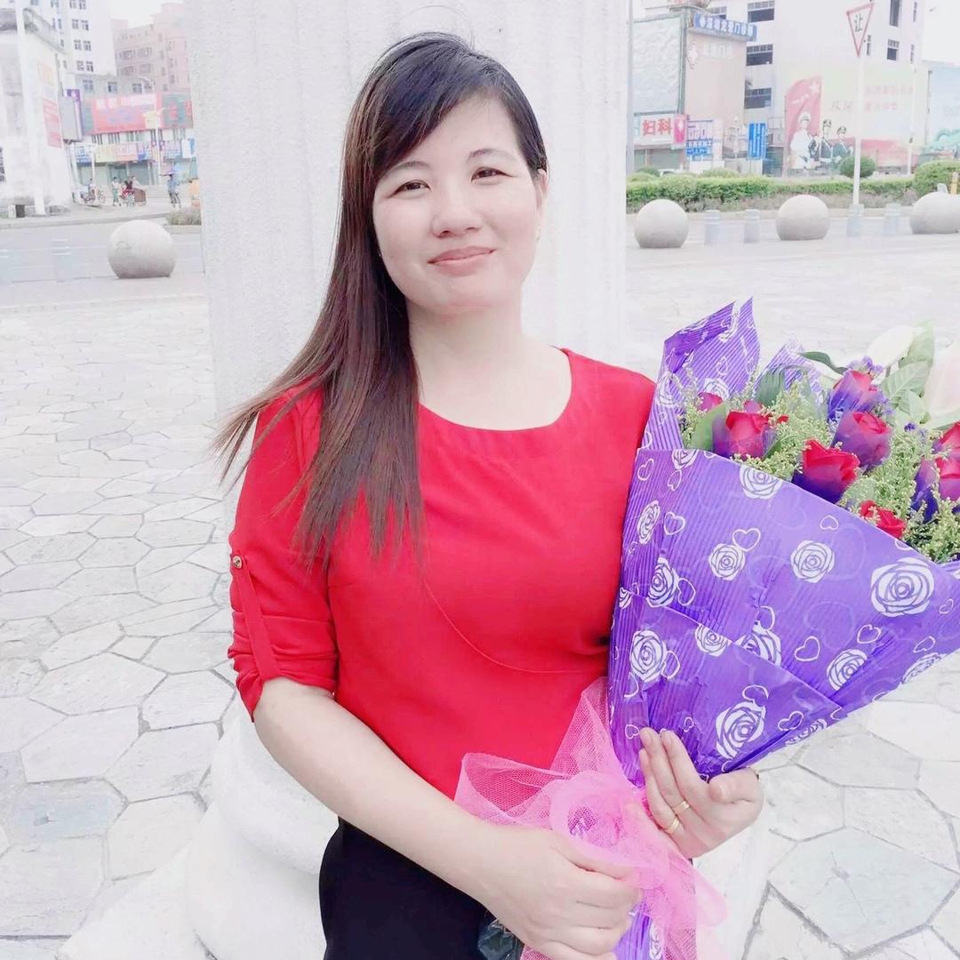 㣻罖
