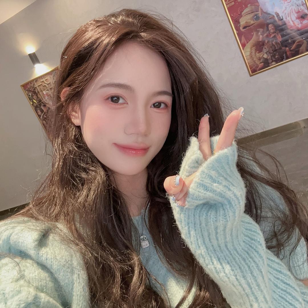 小玲穿搭服饰店