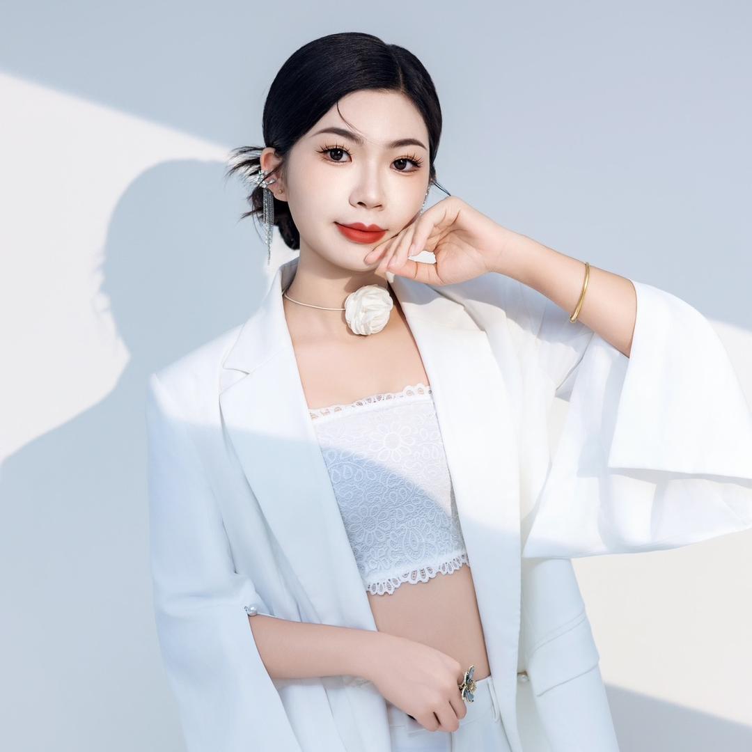 潮妆美学培训小云老师