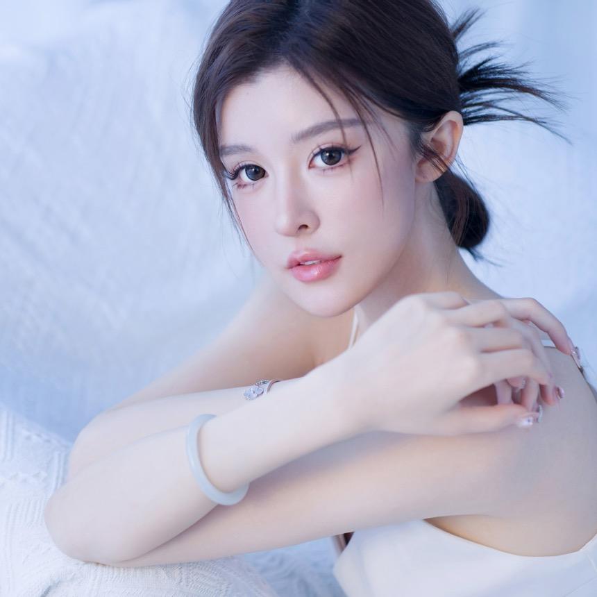 月亮好蓝🌙