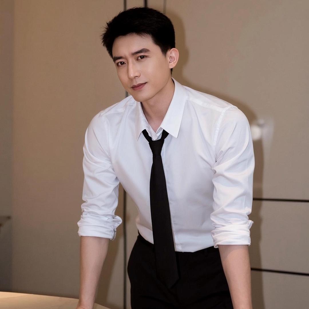 杨先生（唱歌靠吼）