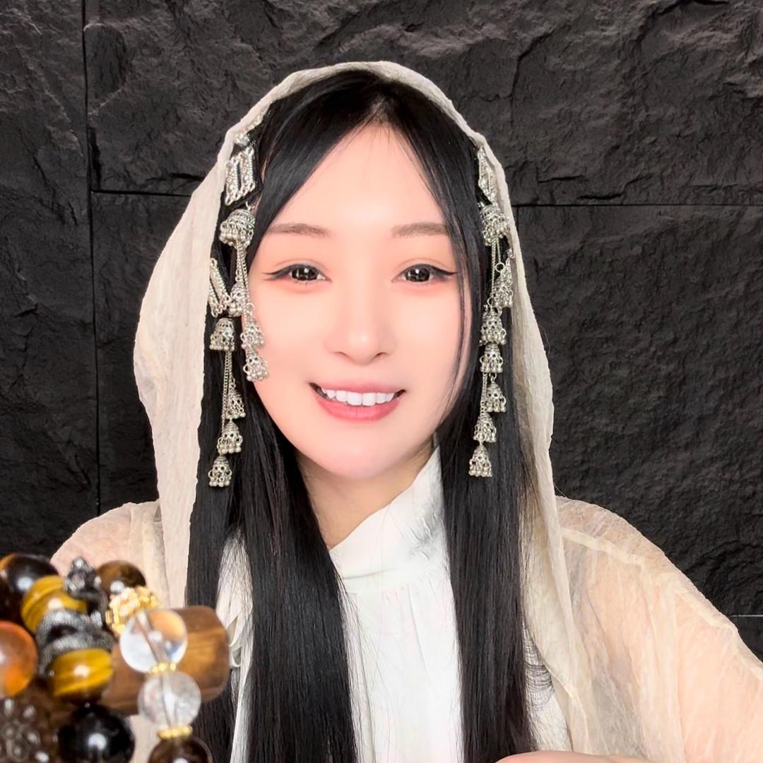 愈己与玺水晶珠宝