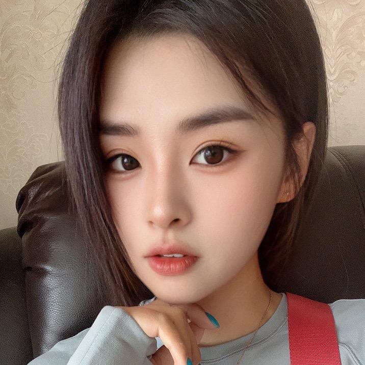 隔壁小王。
