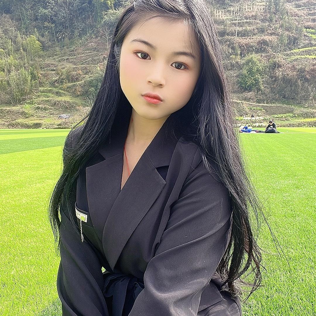 小飘飘[幺妹）
