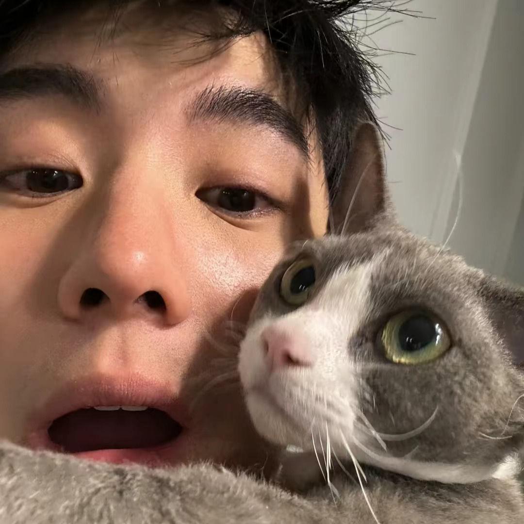 咫尺