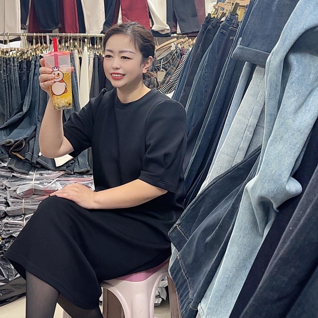 君丽辰服饰
