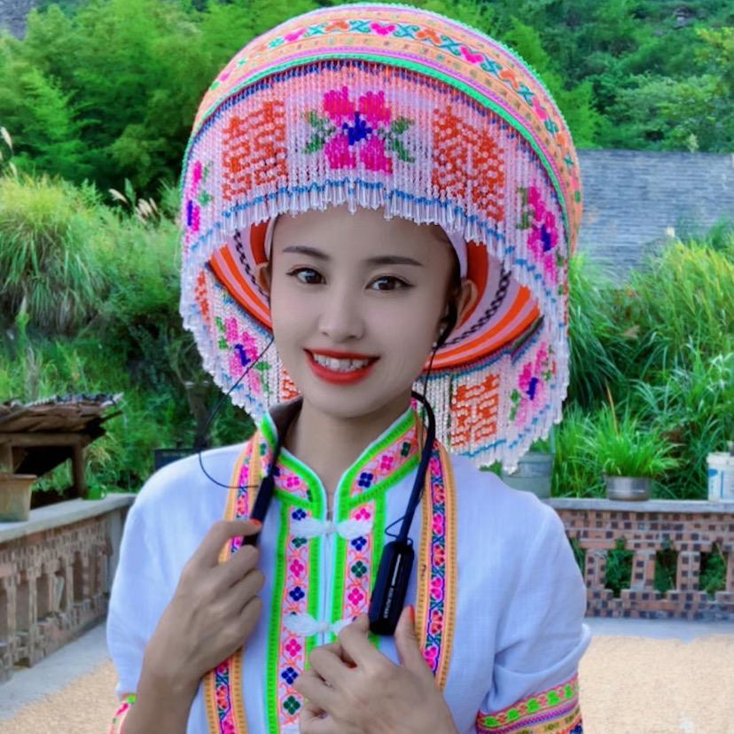 苗妹，小艳子