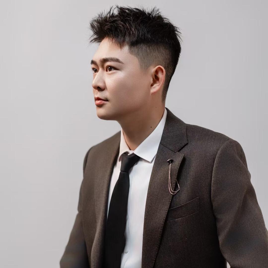 主持人小昭哥哥🎤