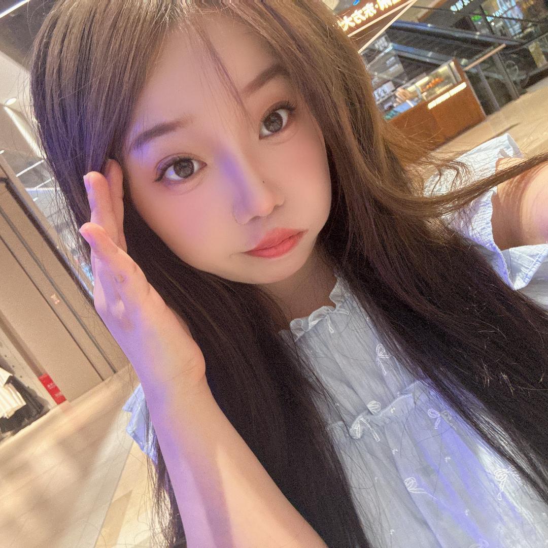 玲     玲