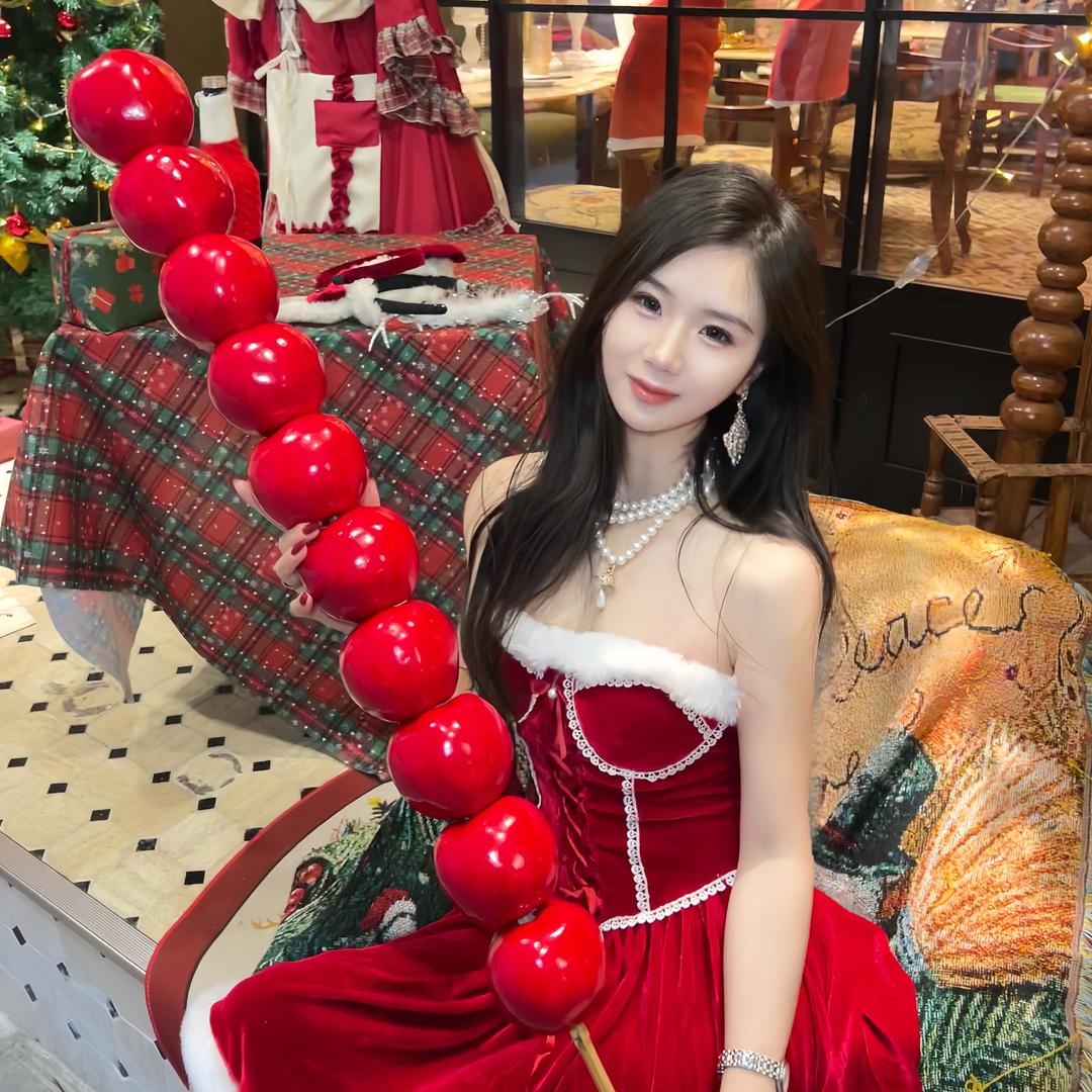小奶包吃包包