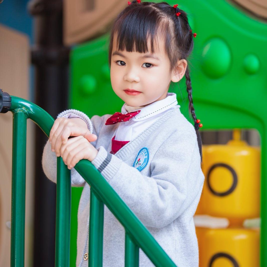 LiLy丽