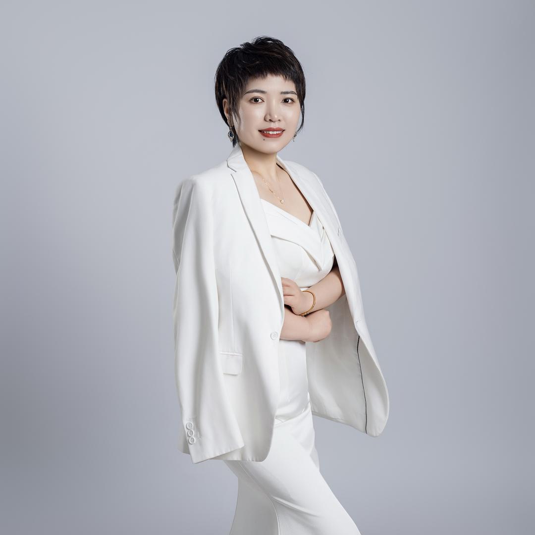 防脱育发 白发养黑小丽