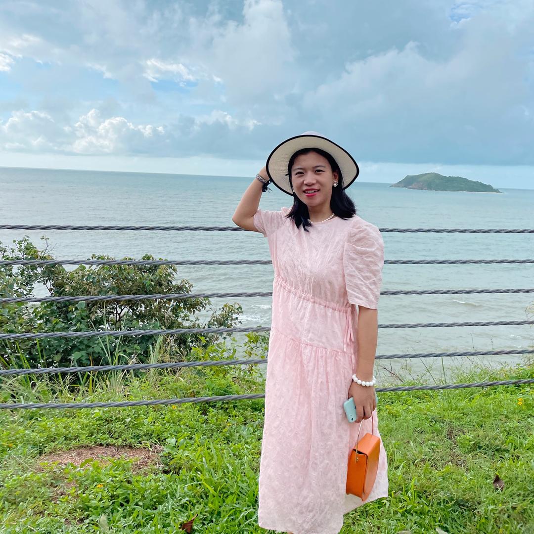 宜昌赫美设计师品牌女装店（晓荣）