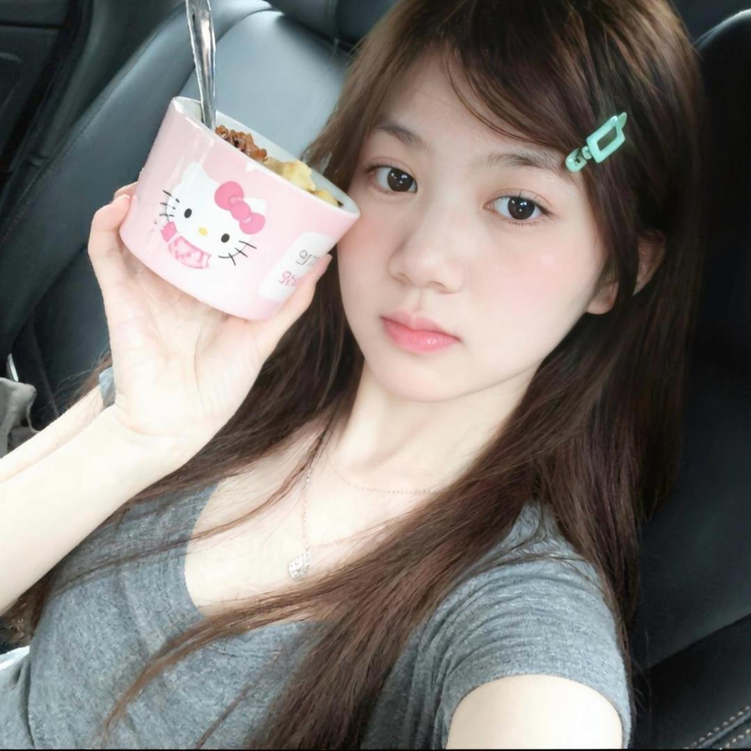 一只小怡.