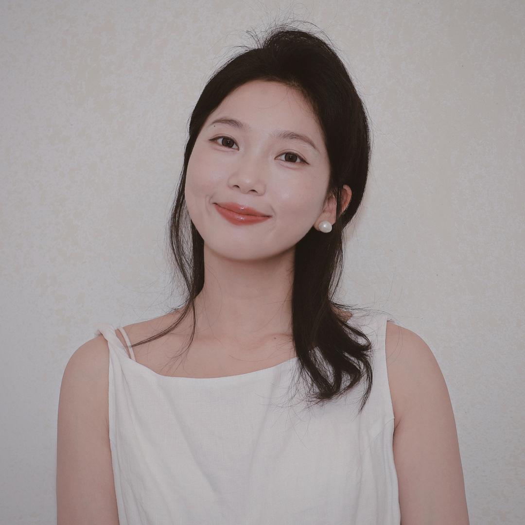 开州 谭谭  会化妆
