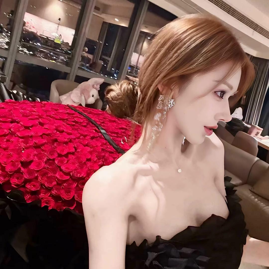 晓晓.