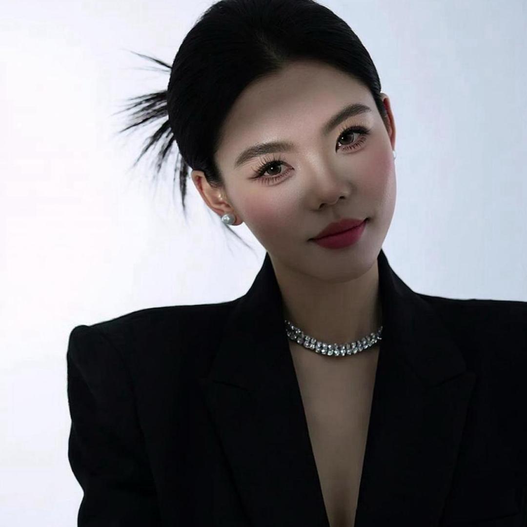 天水初白婚纱化妆师（婷婷）
