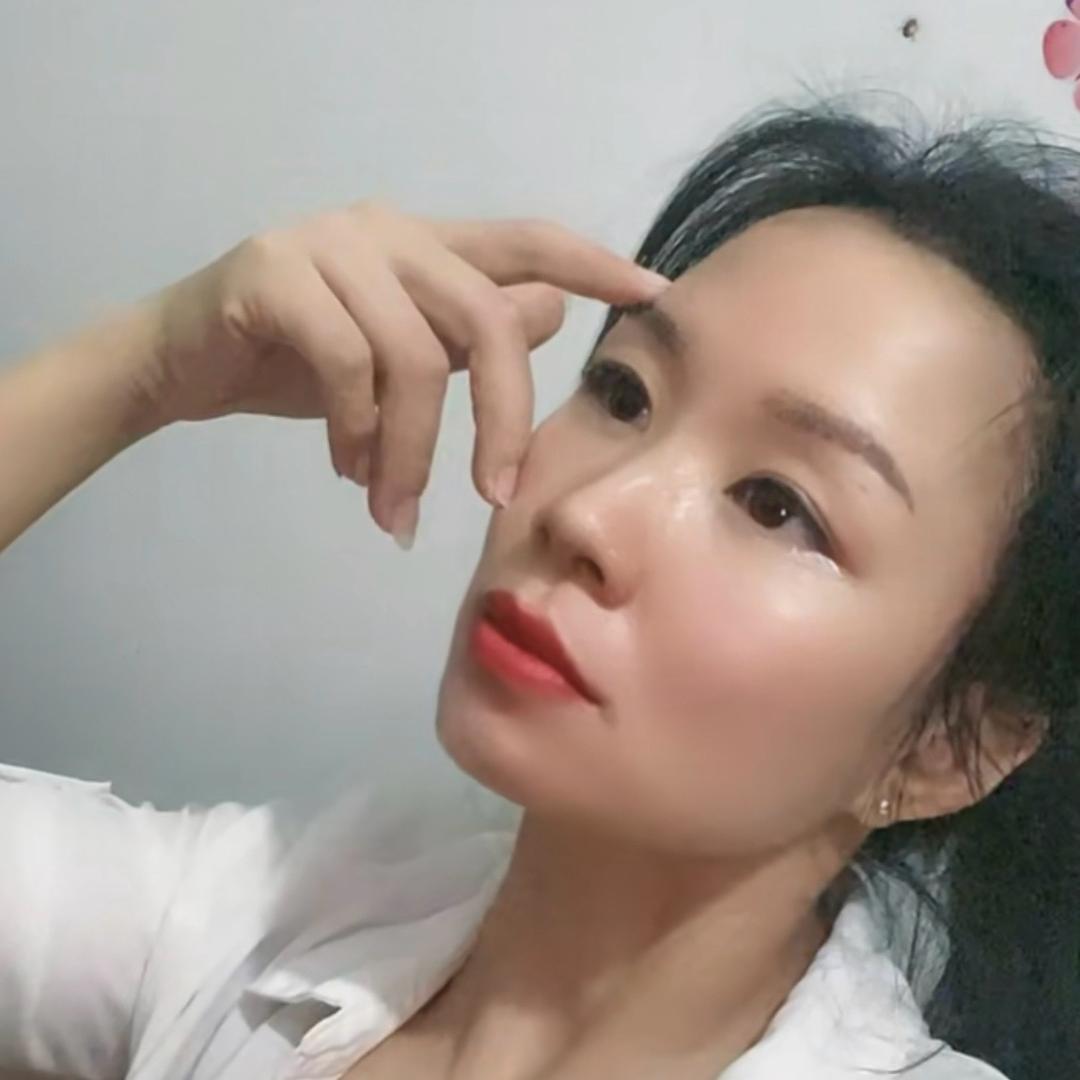 梅梅/