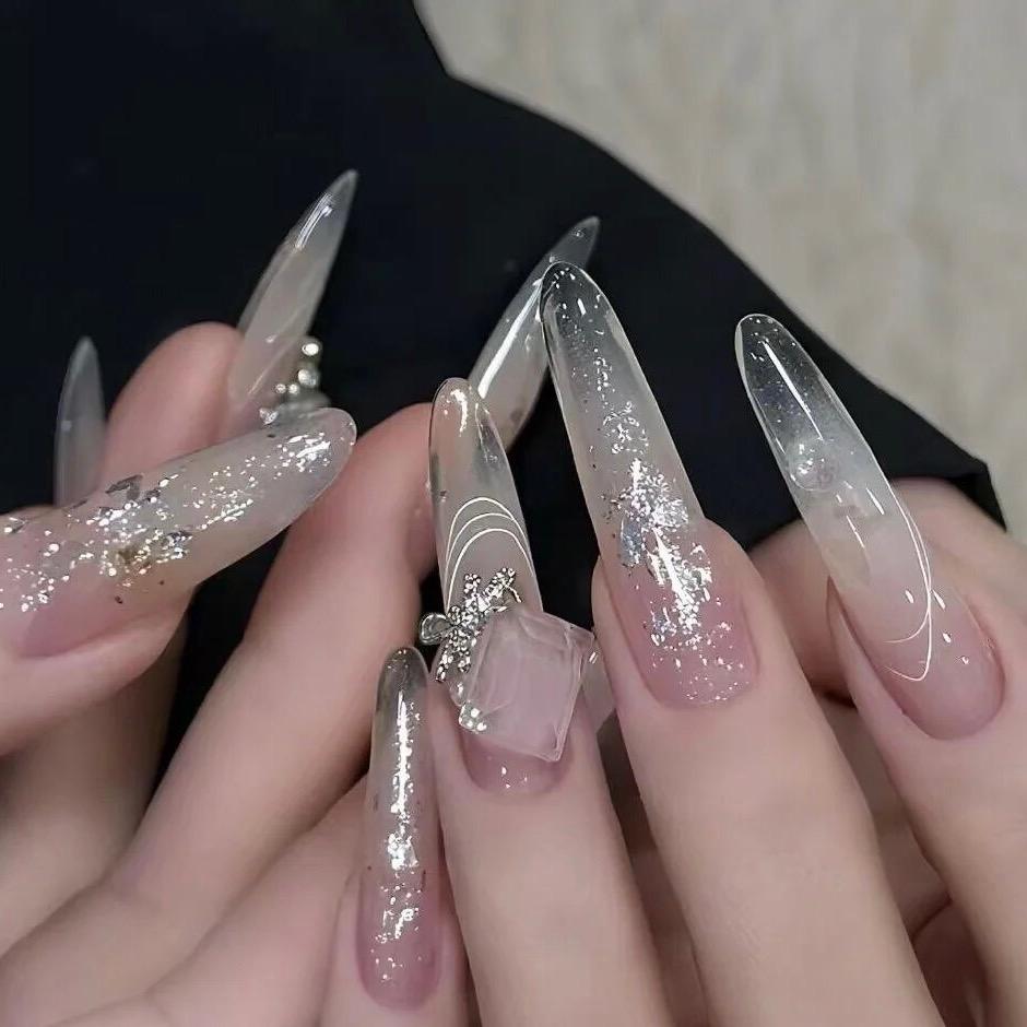 麦麦美甲美睫富邦店长