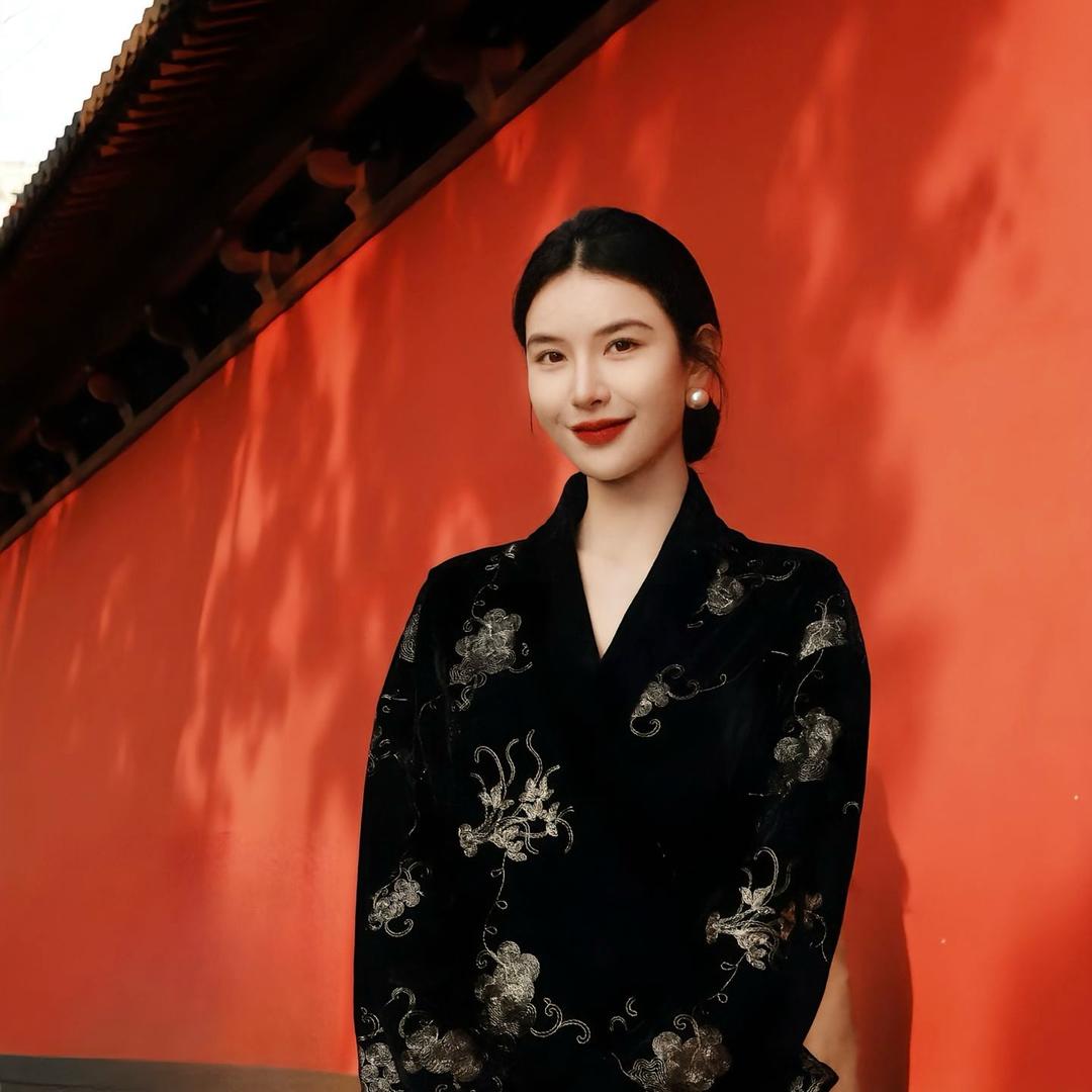 李星儿穿搭工作室