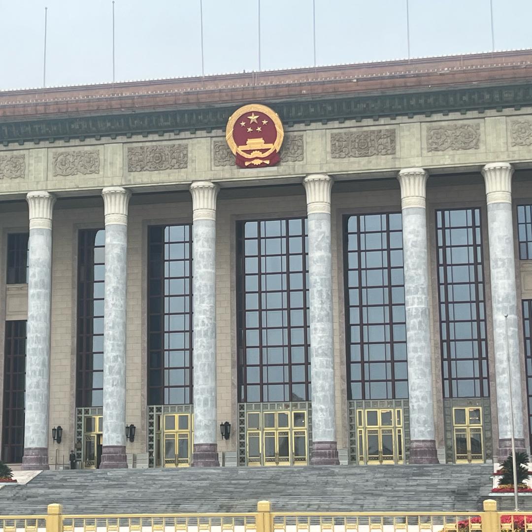 身是自由身，半点不由人