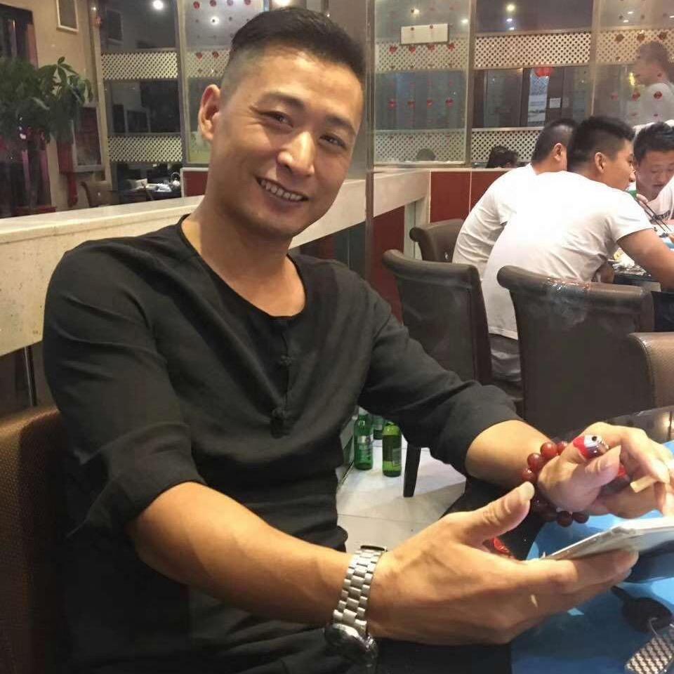 鸿宇台球俱乐部