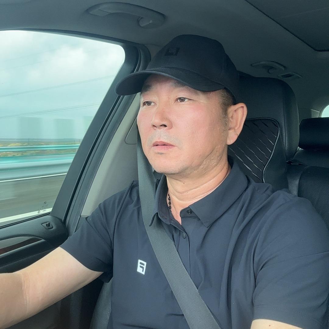 翱翔蓝天 泽宇