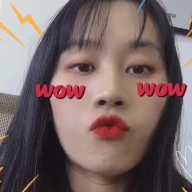 嘎啦嘎啦的小霏