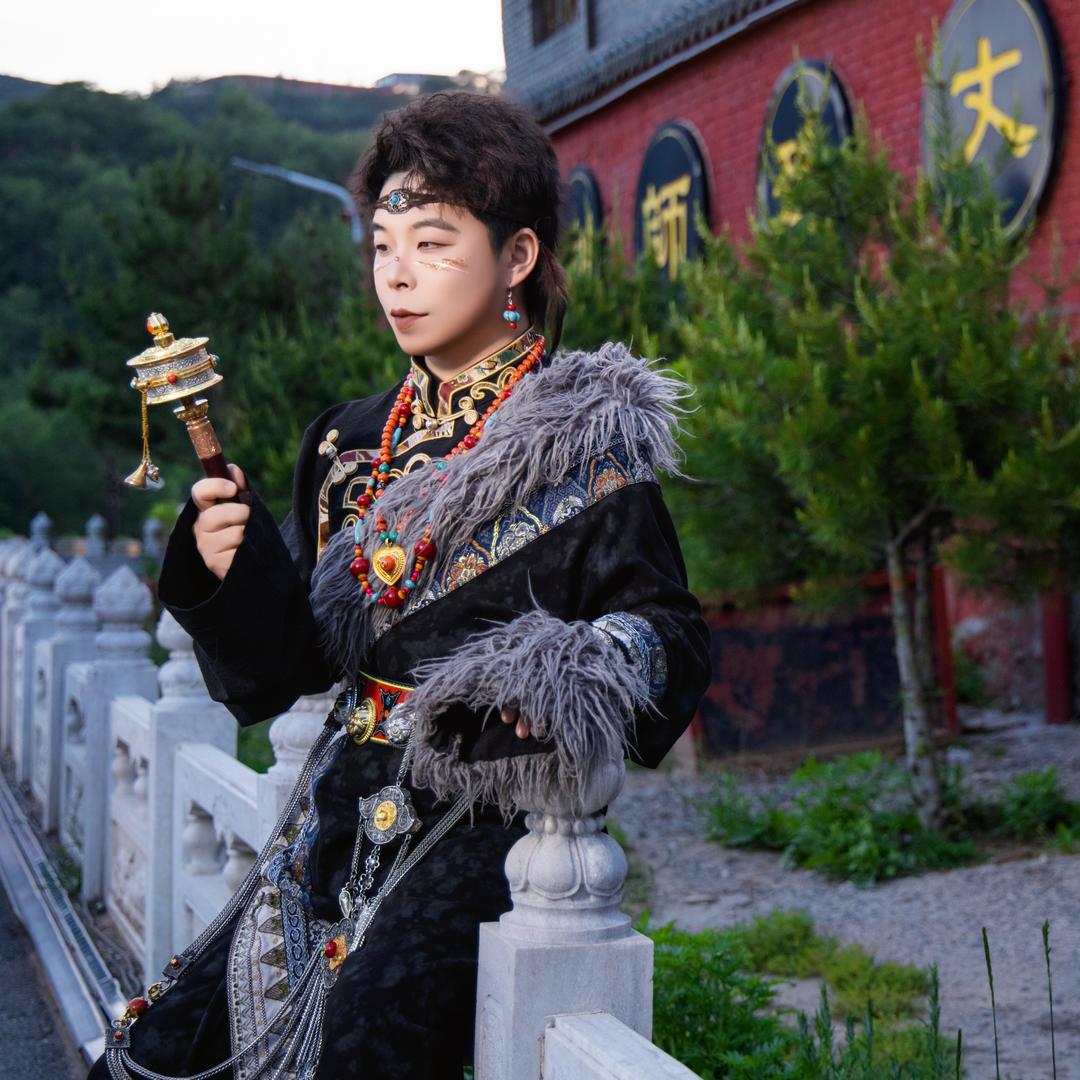 赵小龙每天18点零1开播