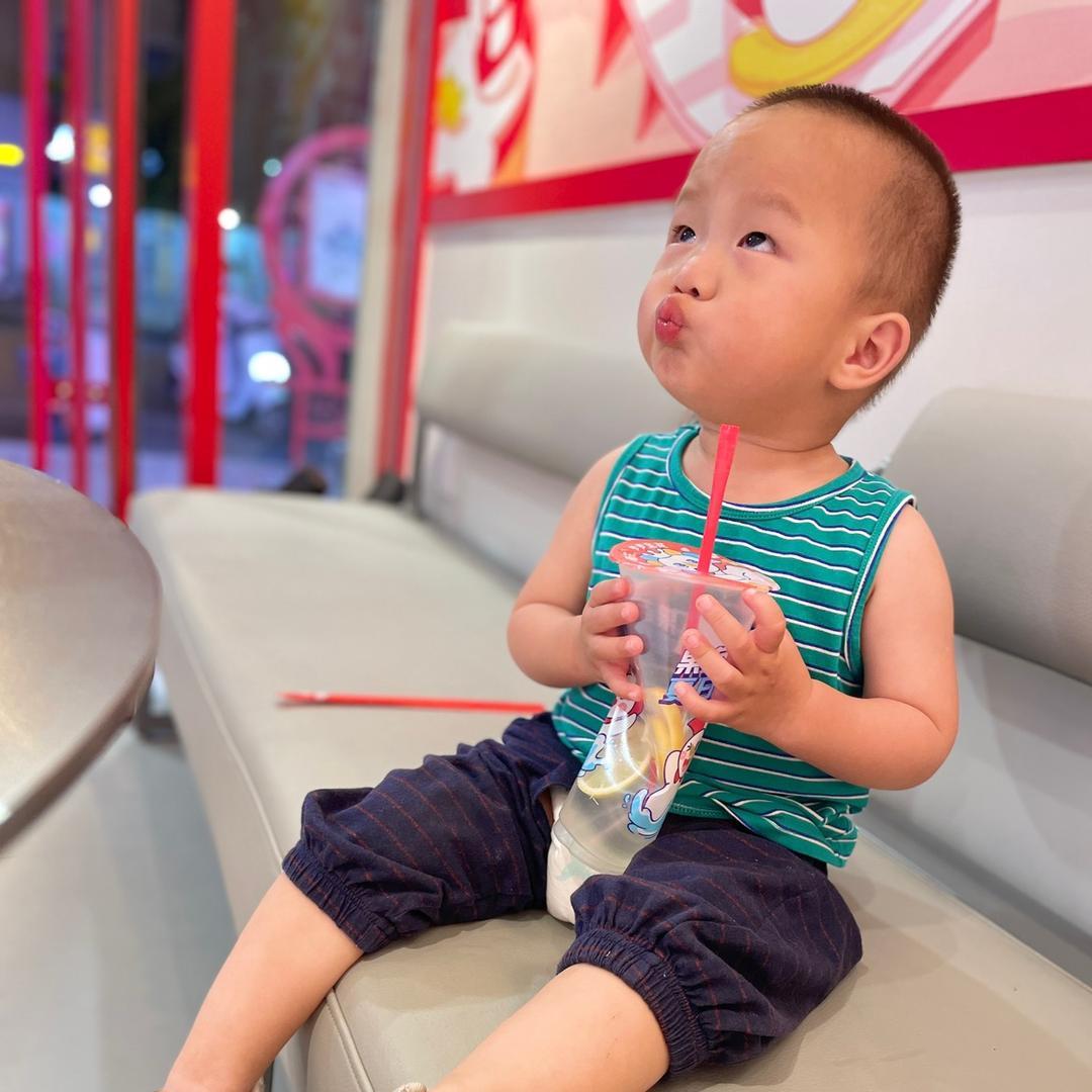 yoyo爱喝柠檬水