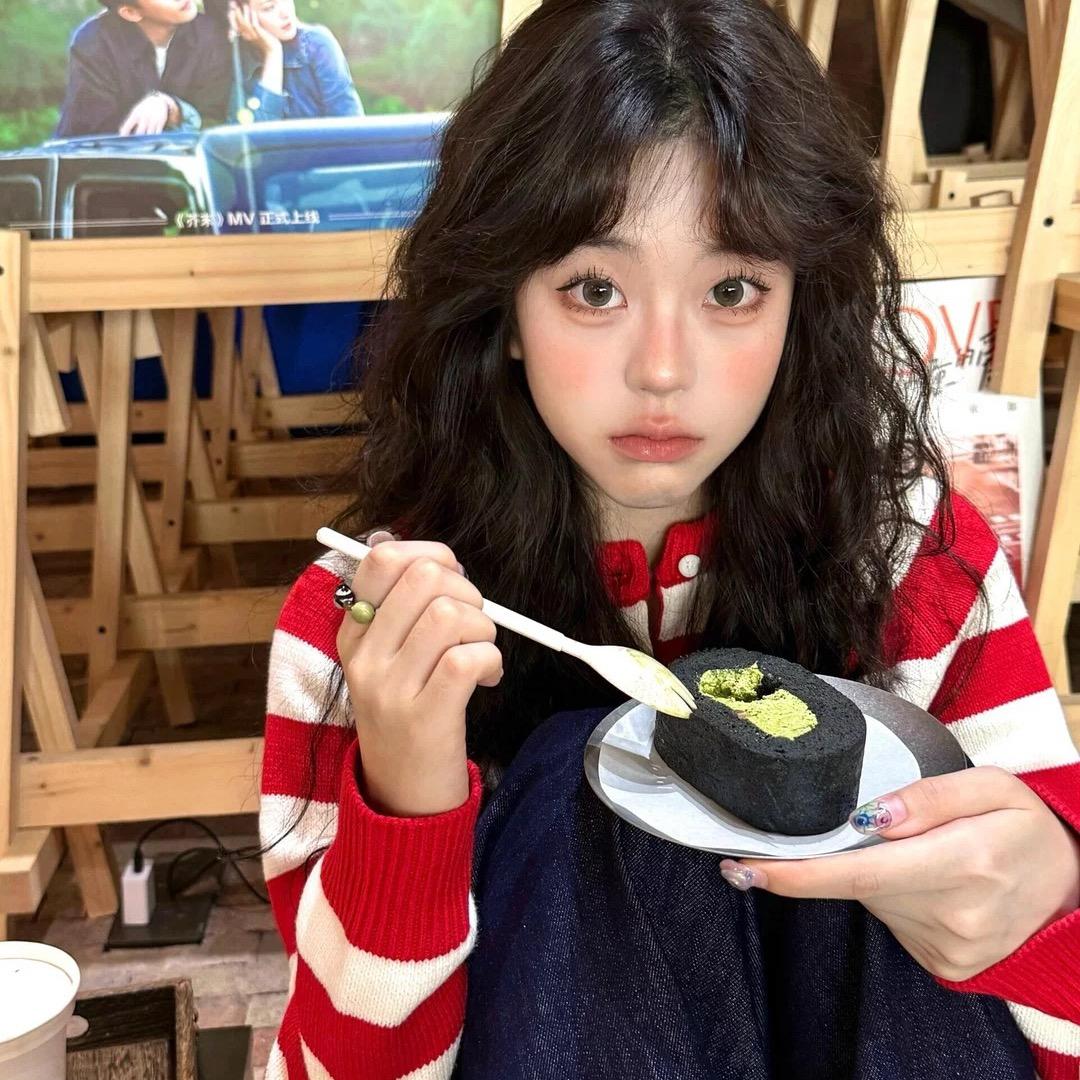 ૮⸝⸝.  .⸝⸝ა